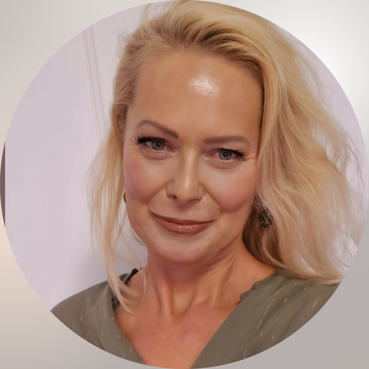 Despre noi Melinda Tunde Haiduc